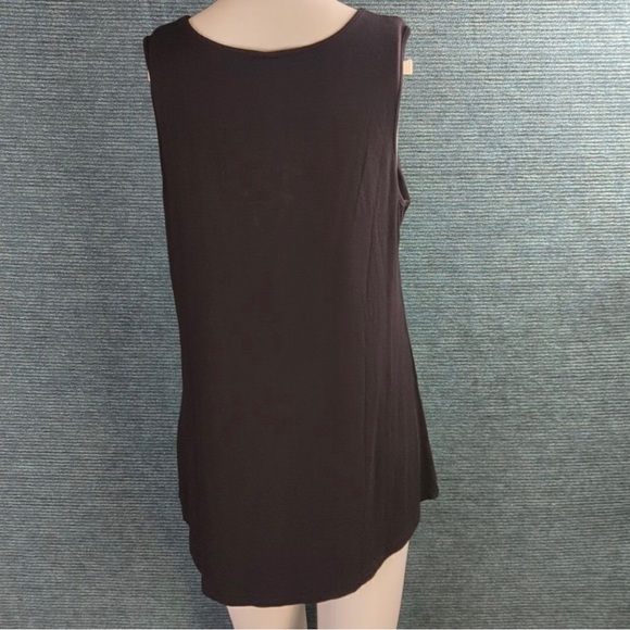For Kitty Rescue! Feiersi Black Tank Top, Cross Cross Neckline - Picture 9 of 12